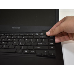 Замена клавиатуры Toshiba TECRA R940